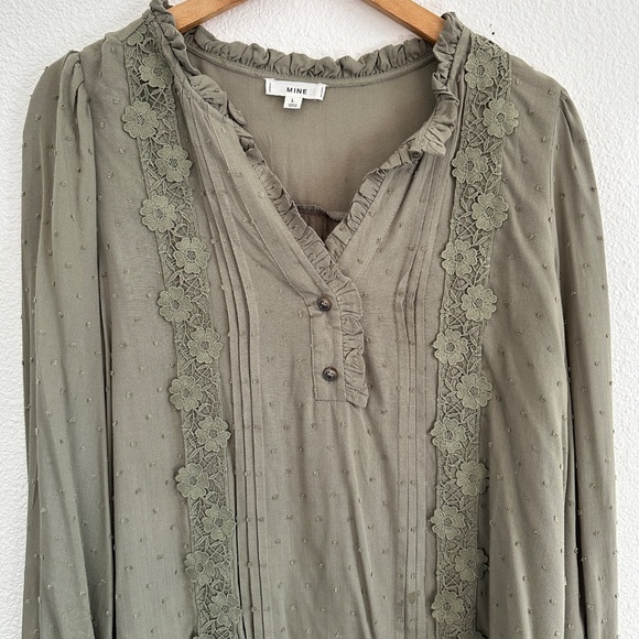 mine floral long sleeve blouse Large - Picture 3 of 11